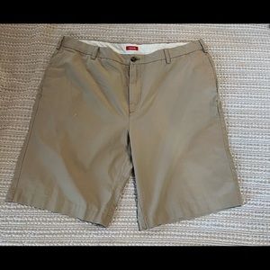 IZOD Mens Flat Front Shorts Khaki